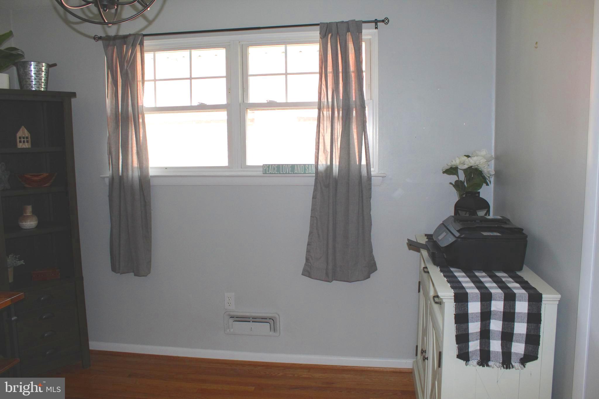 RIDGE GROVE - Residential