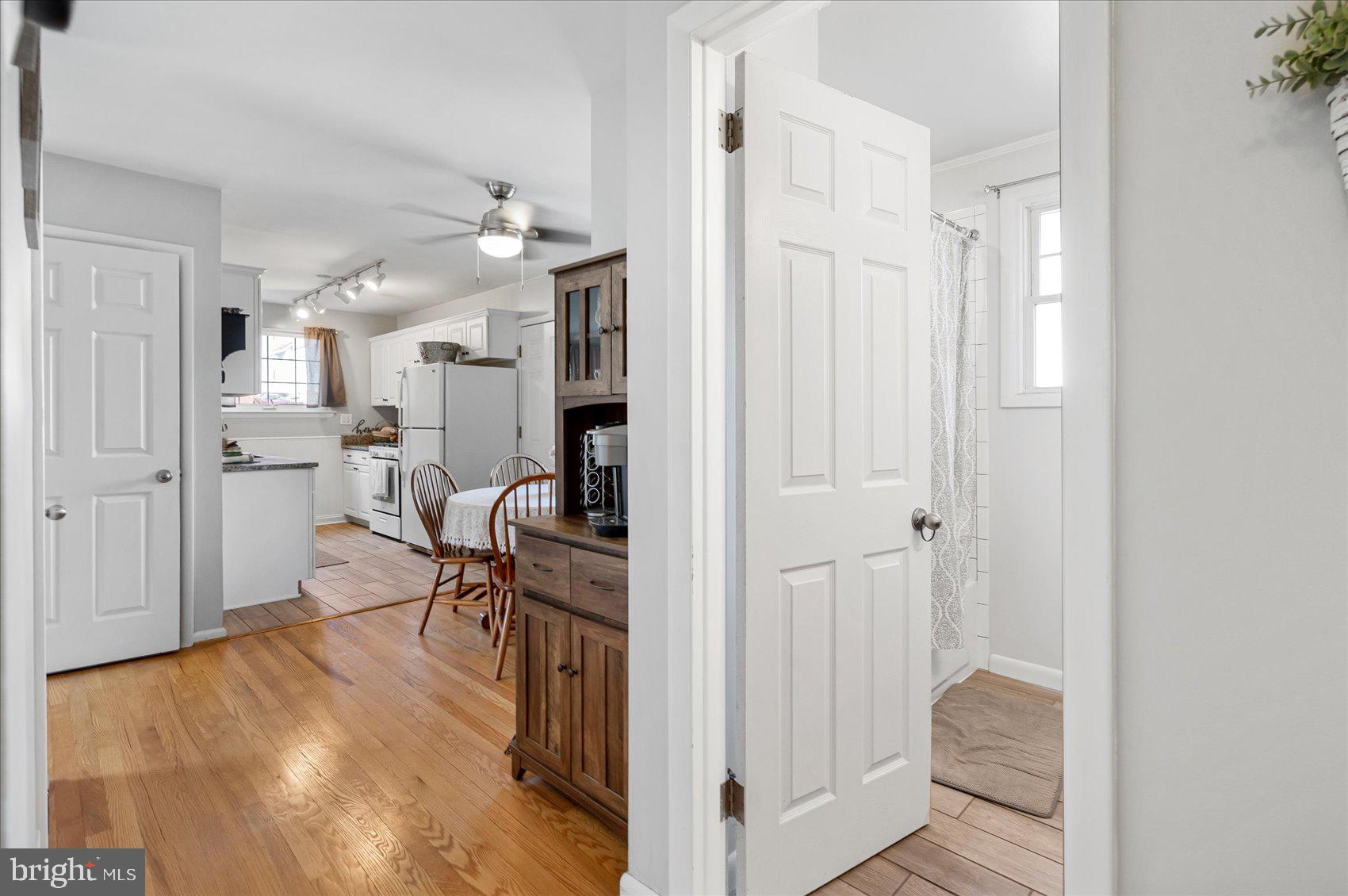 RIDGE GROVE - Residential