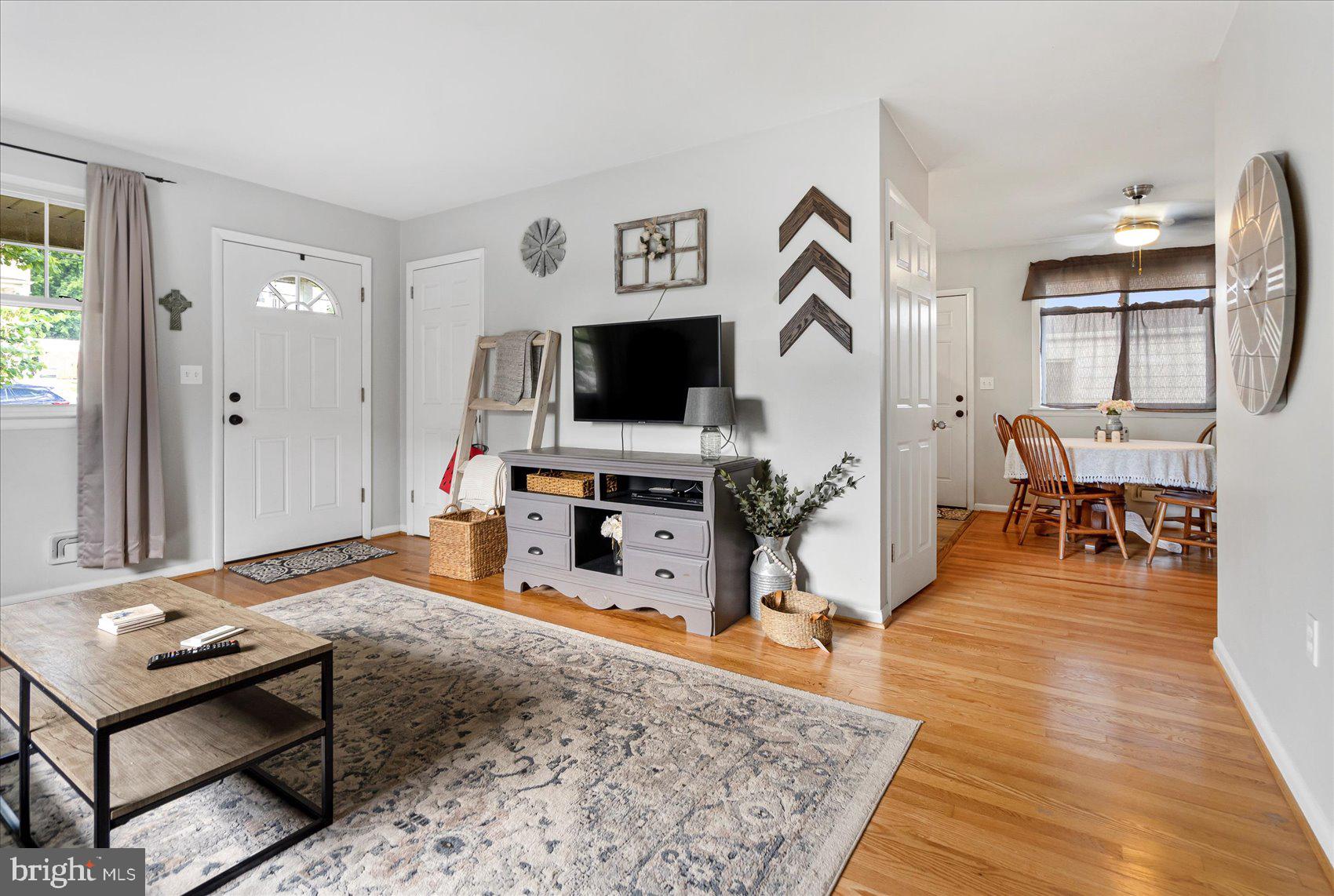 RIDGE GROVE - Residential