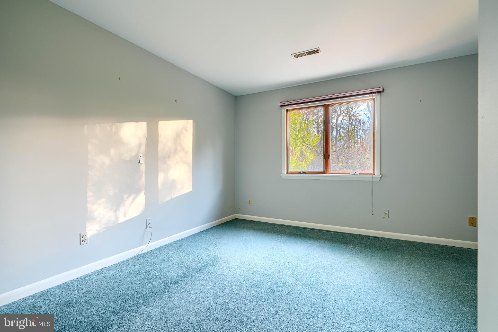 PRIESTFORD HILLS - Residential