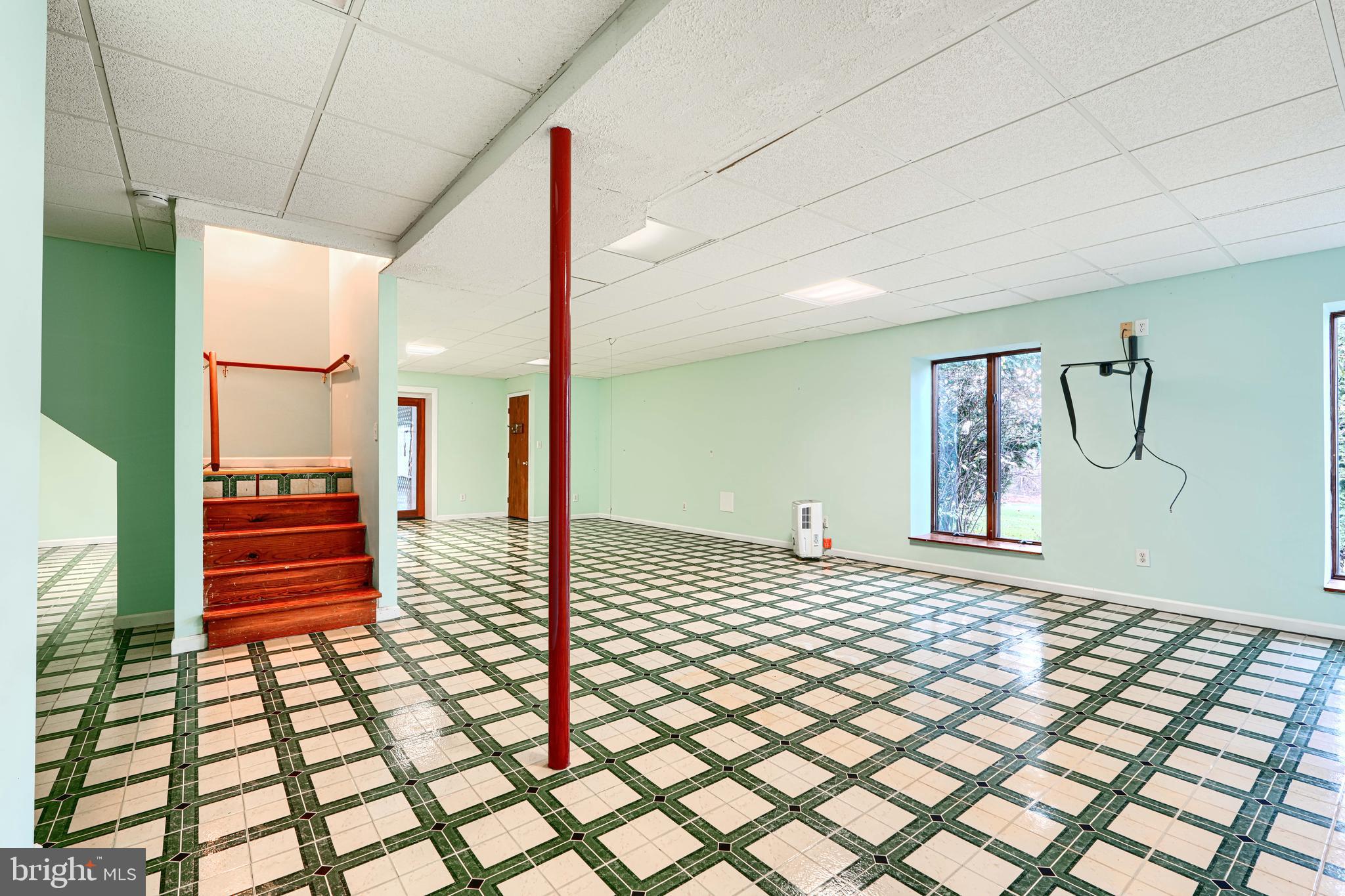 PRIESTFORD HILLS - Residential