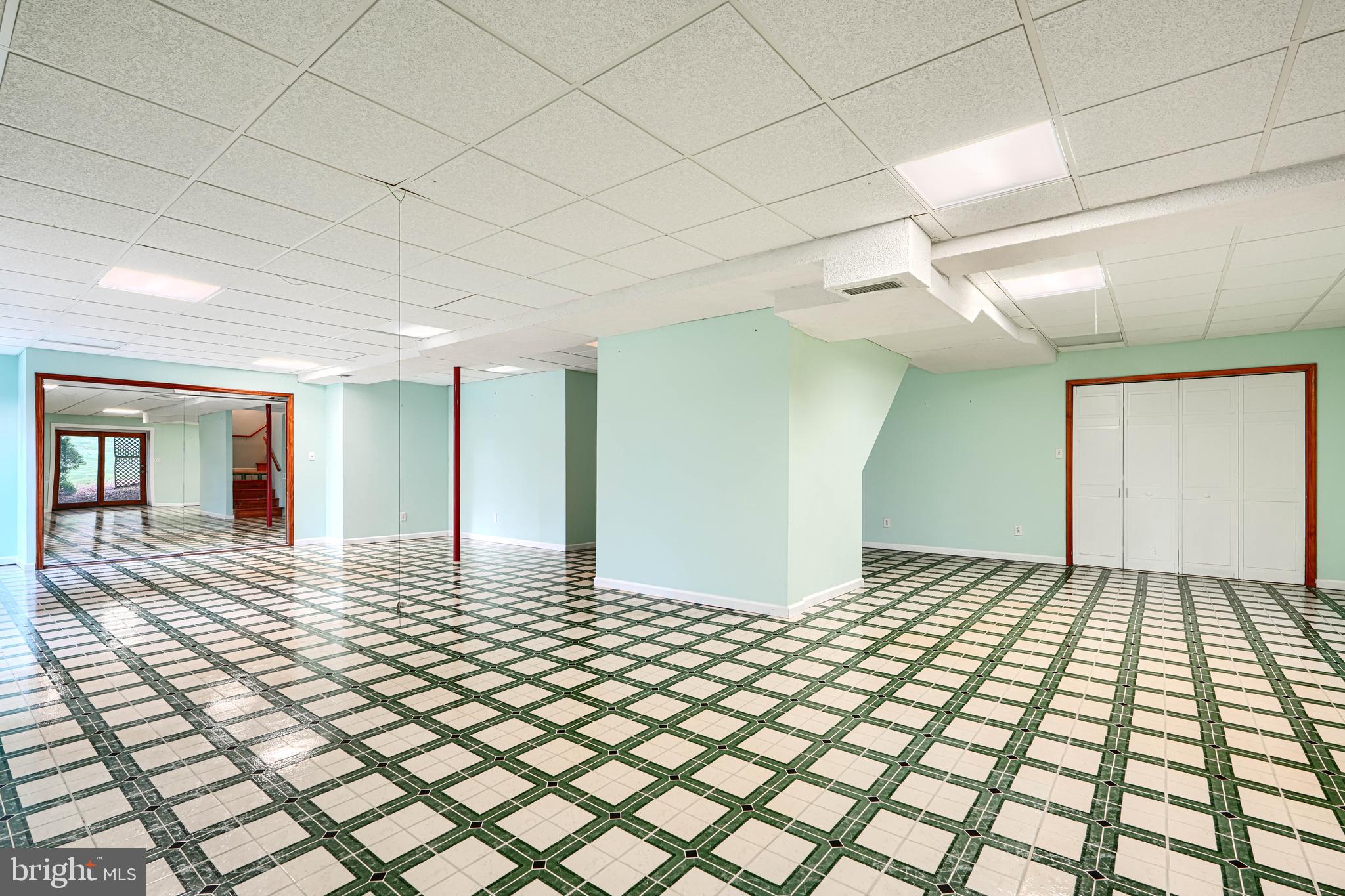 PRIESTFORD HILLS - Residential