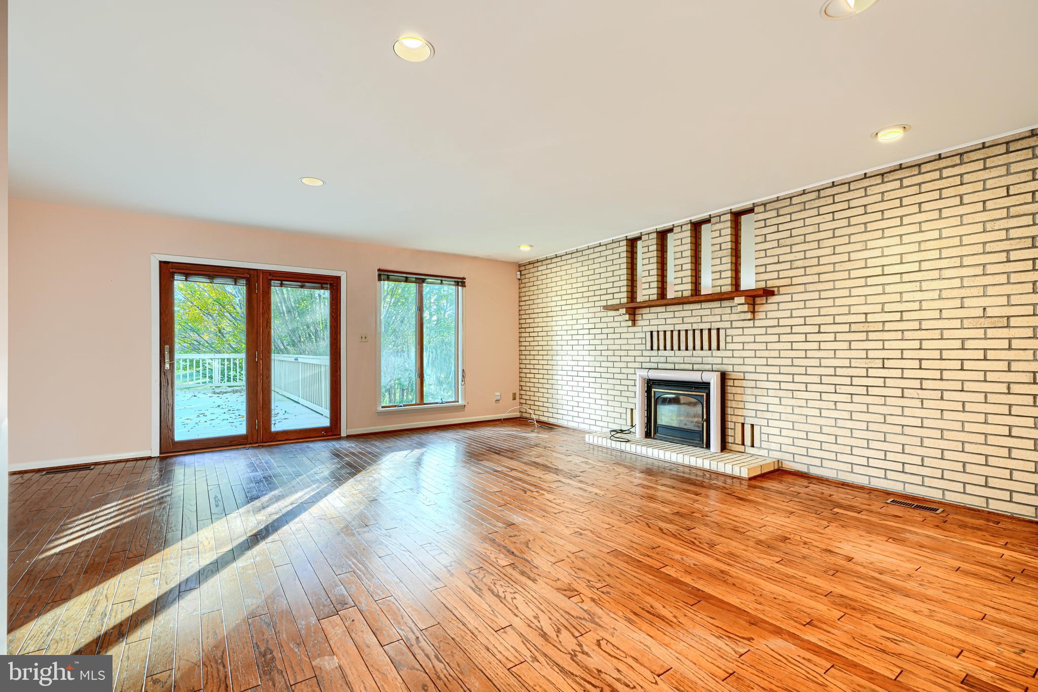 PRIESTFORD HILLS - Residential