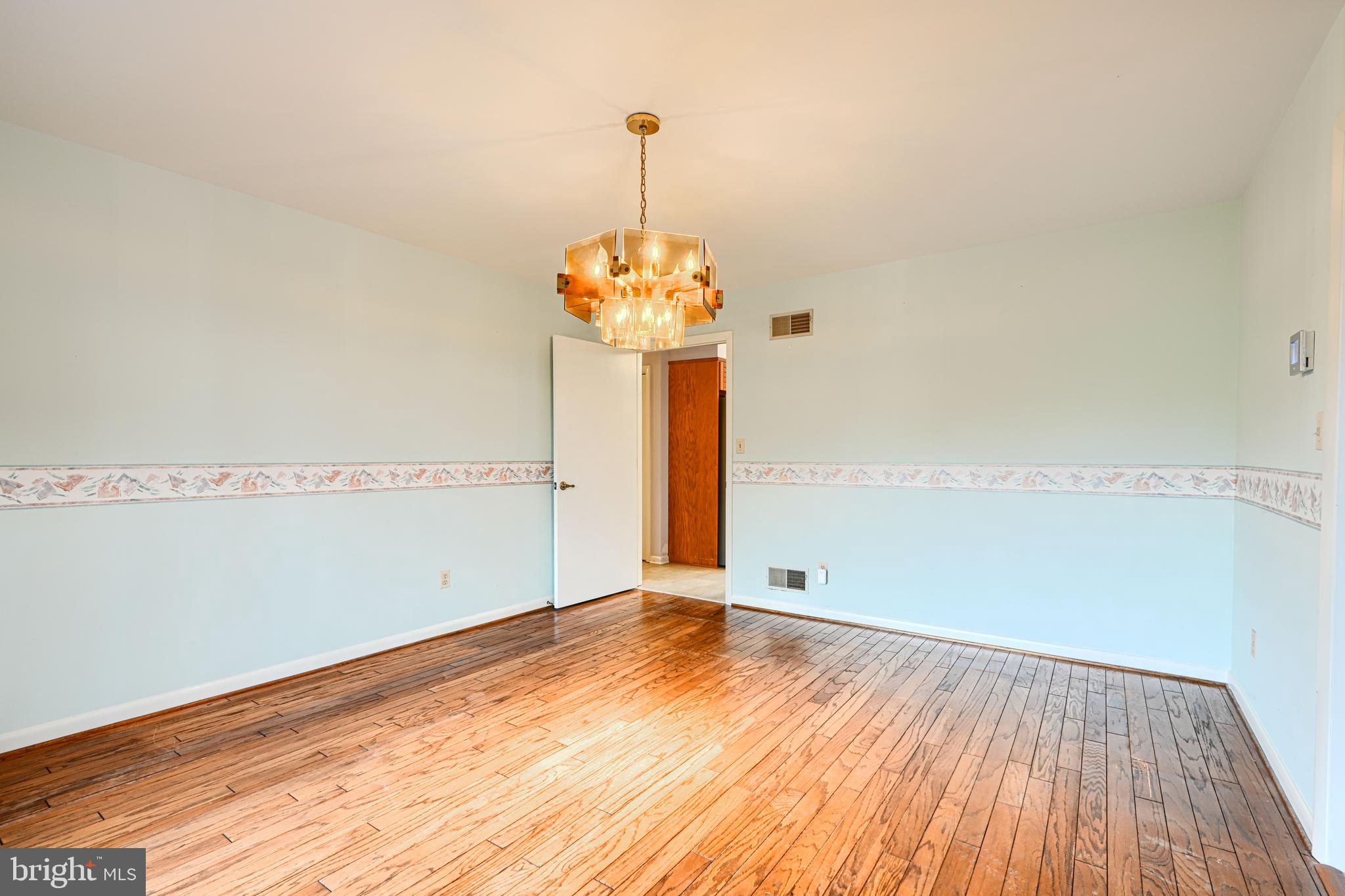 PRIESTFORD HILLS - Residential