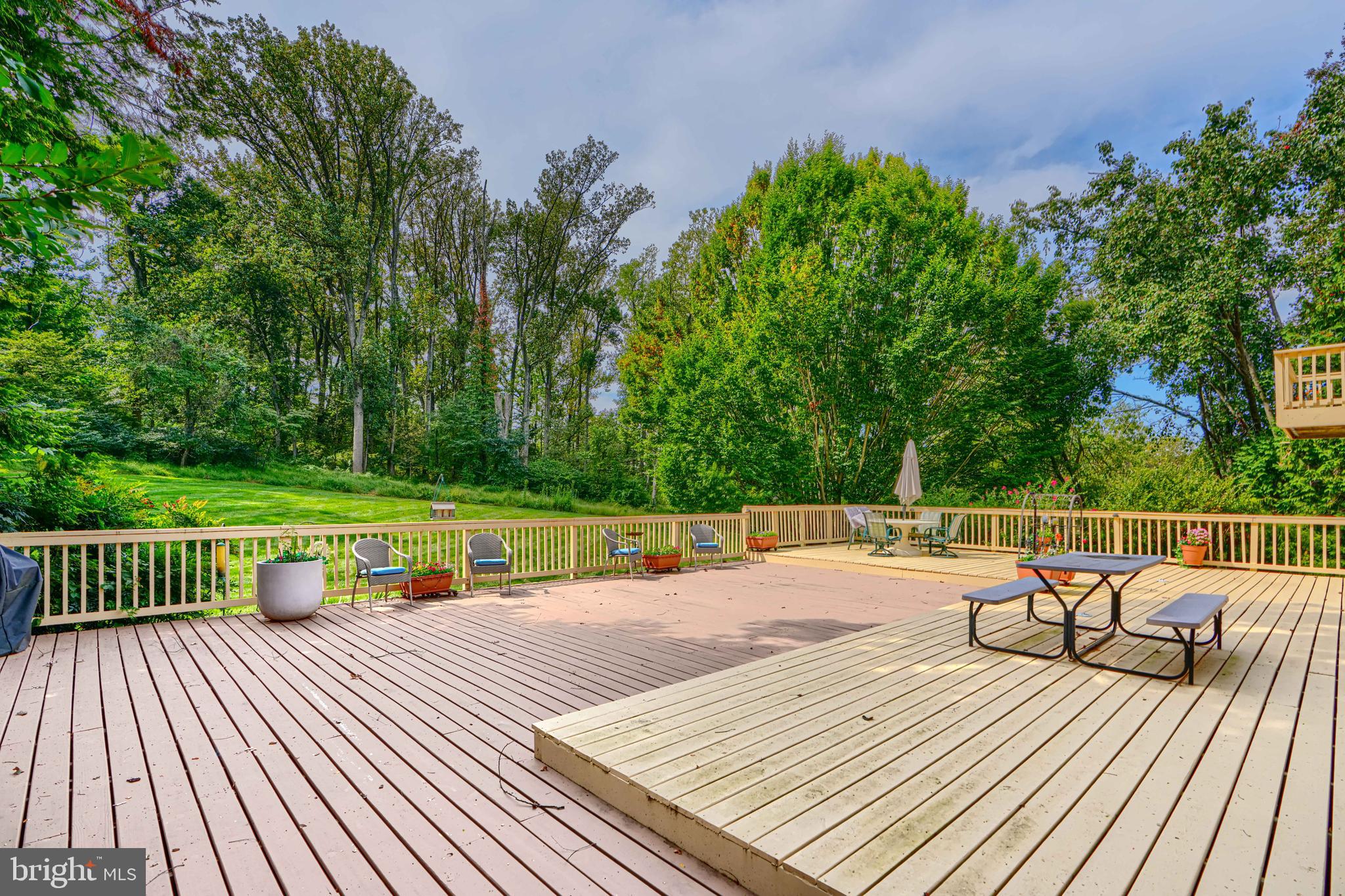 PRIESTFORD HILLS - Residential