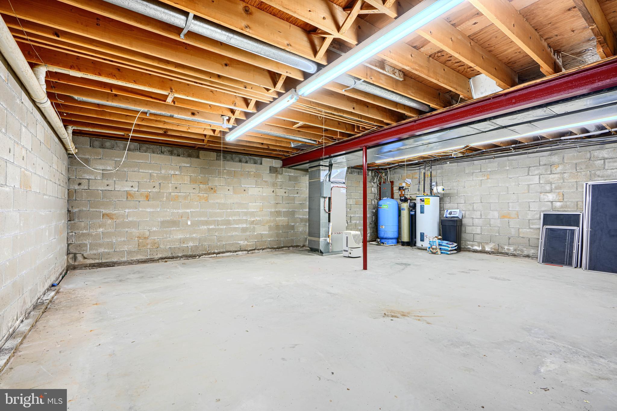 PRIESTFORD HILLS - Residential