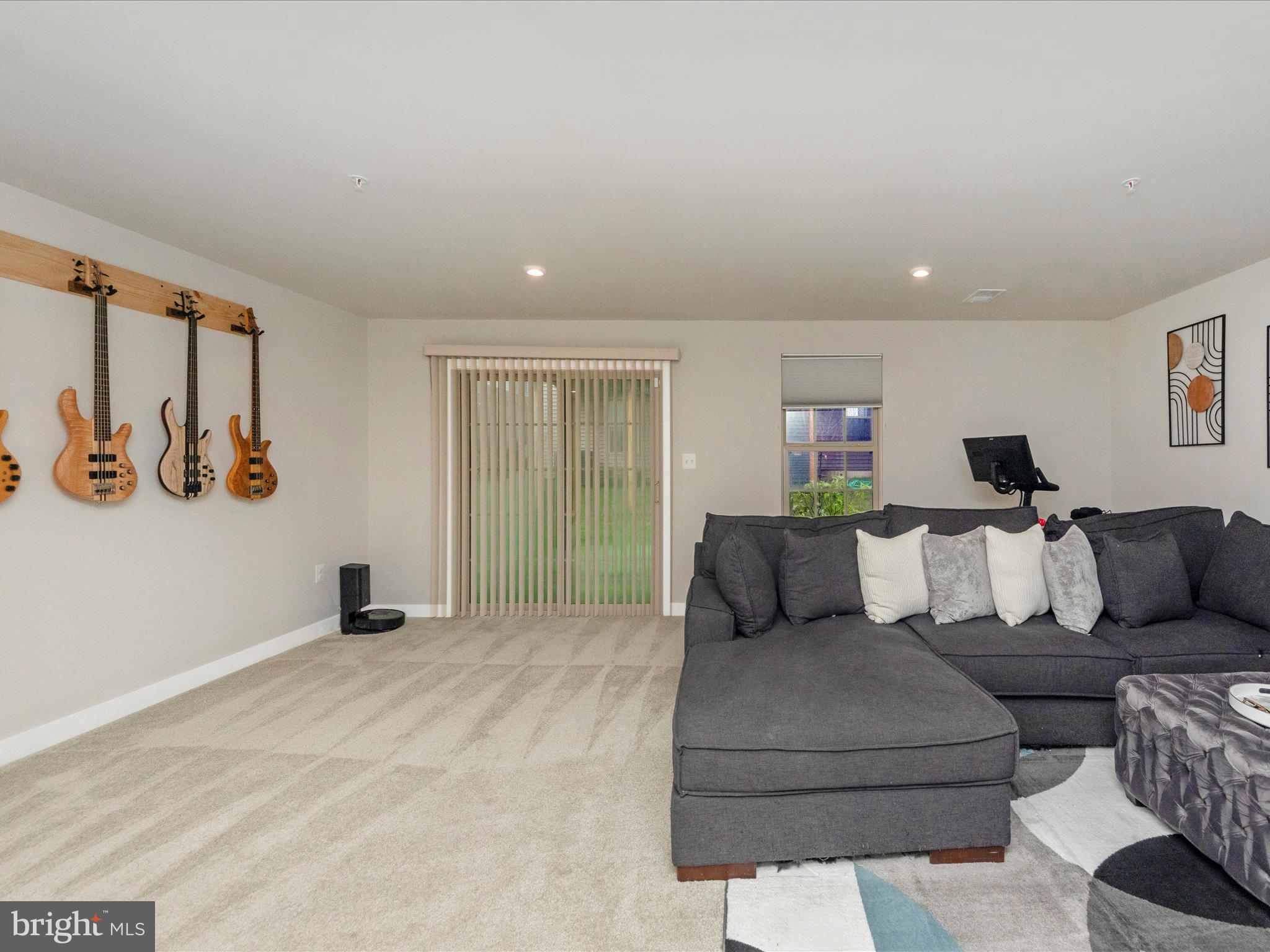 WESTSIDE - Residential