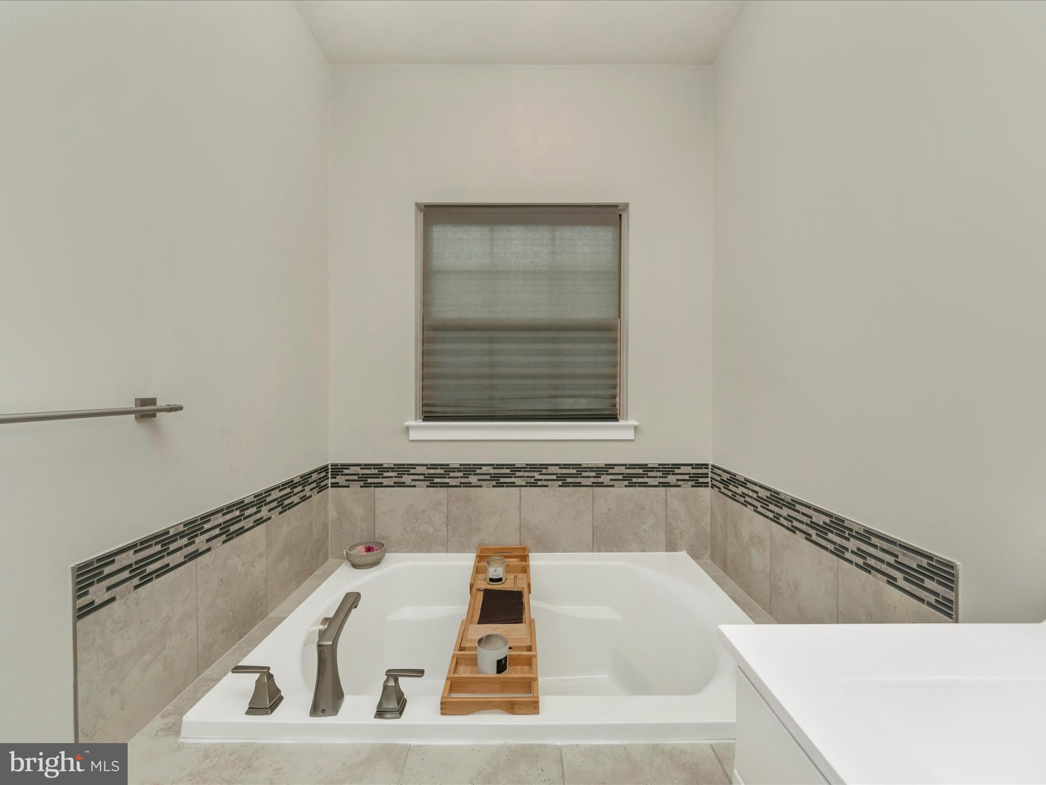 WESTSIDE - Residential