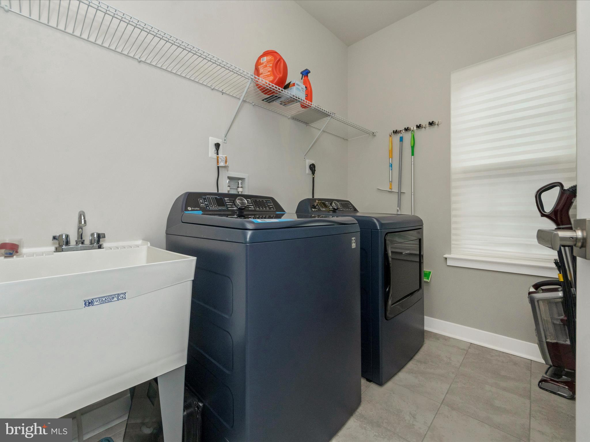 WESTSIDE - Residential