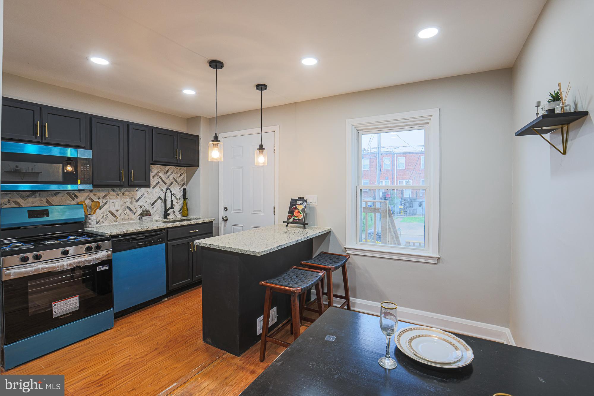 BELAIR-EDISON - Residential