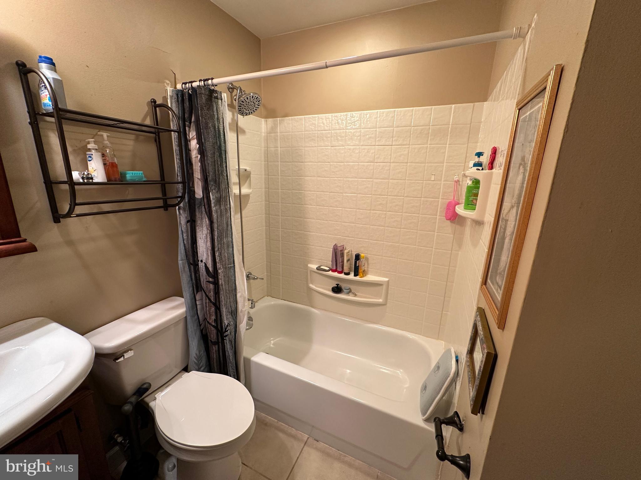 BERKELEY MANOR - Residential