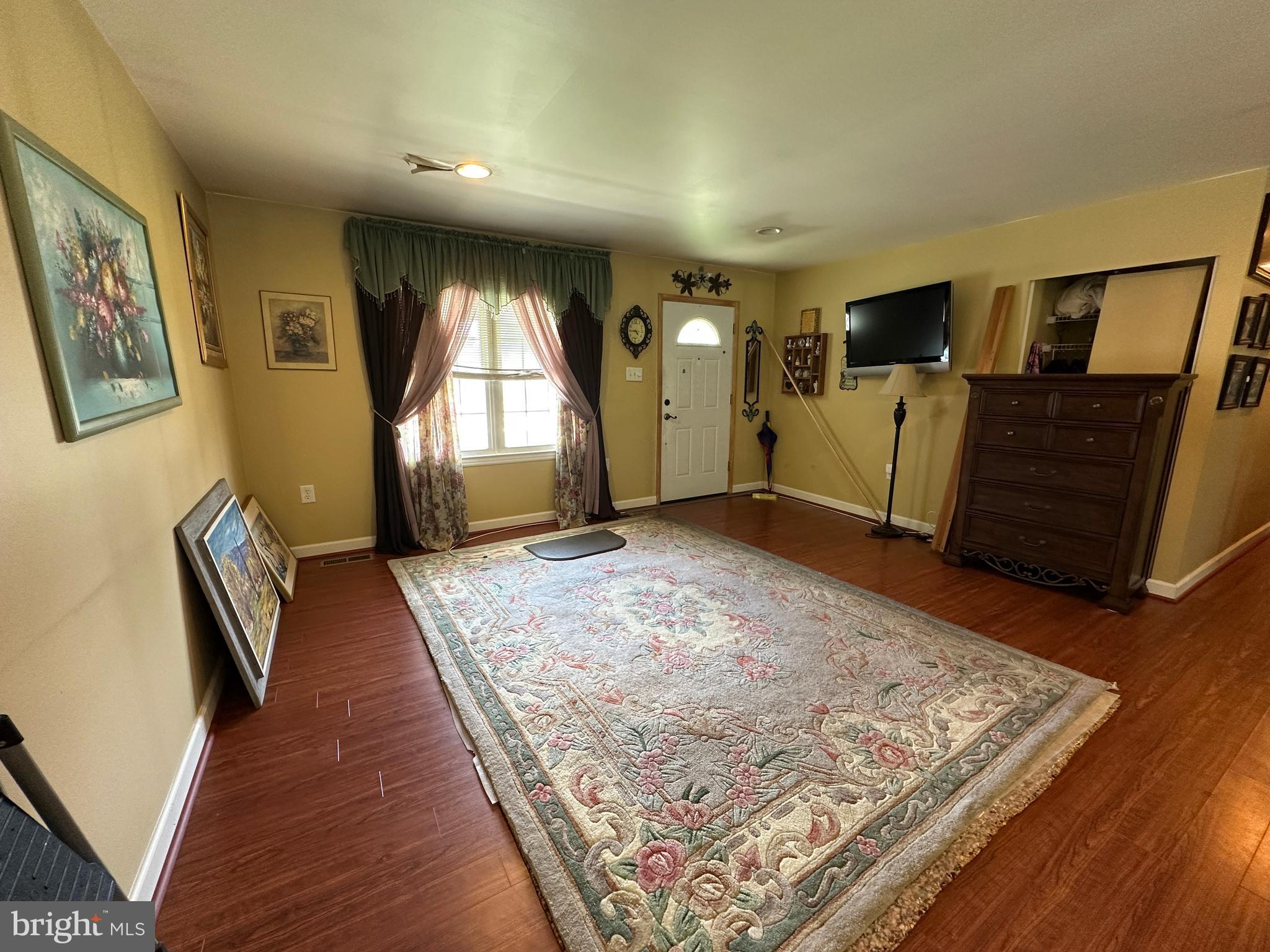 BERKELEY MANOR - Residential