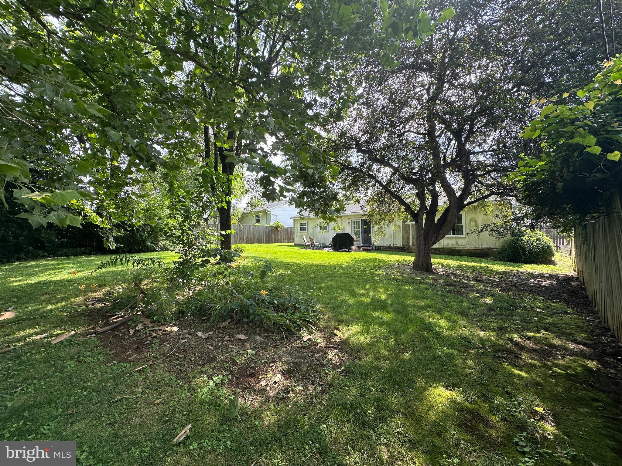 BERKELEY MANOR - Residential