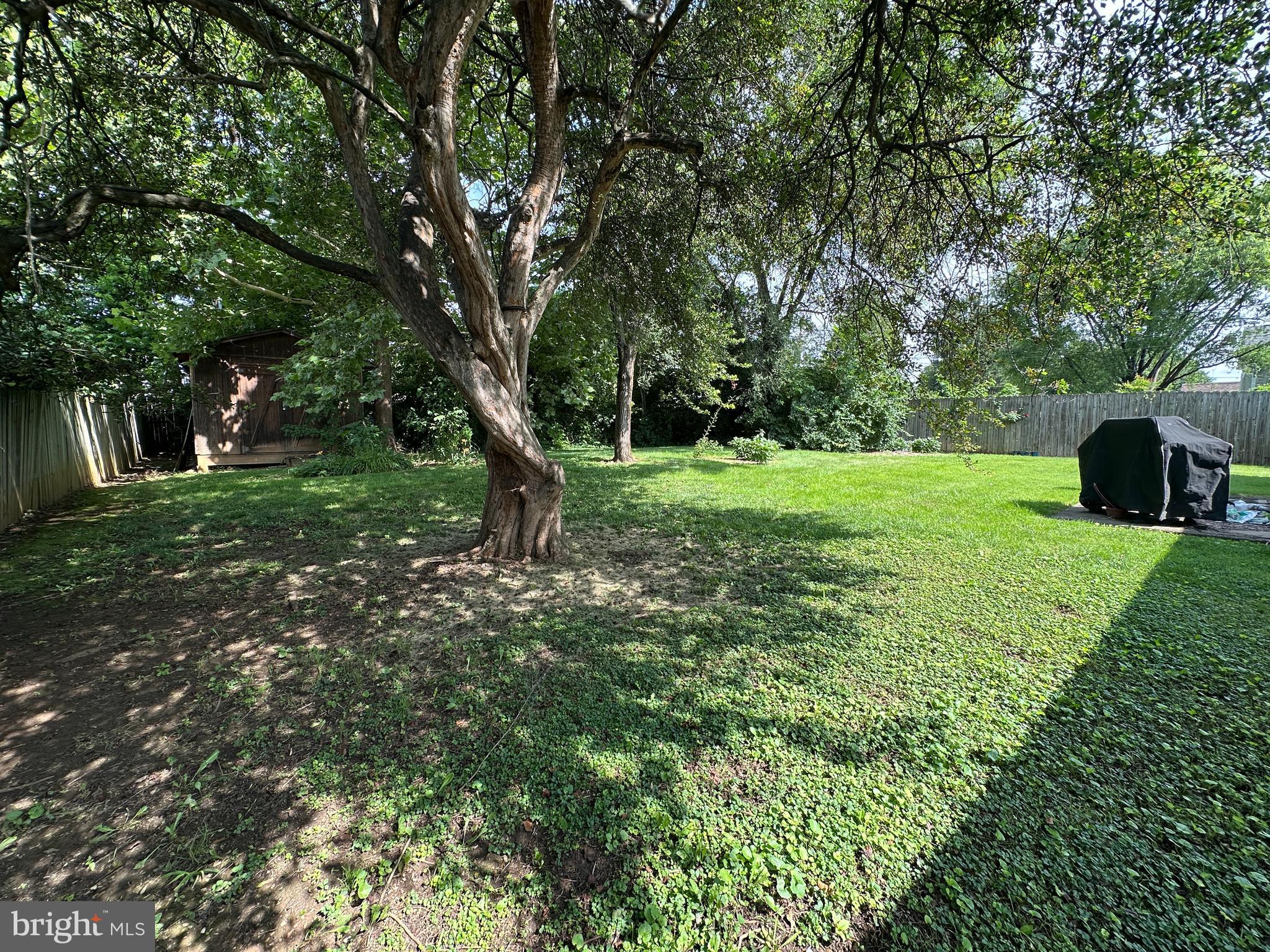 BERKELEY MANOR - Residential