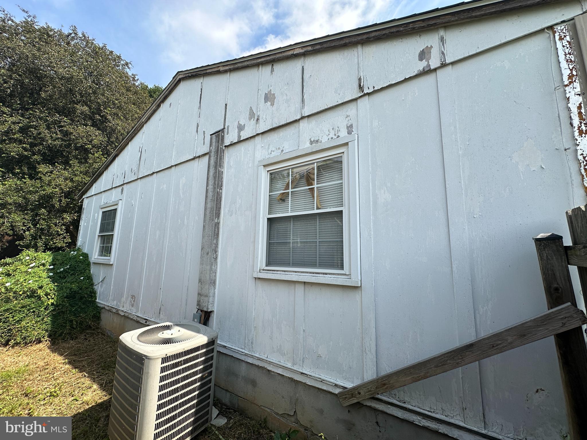 BERKELEY MANOR - Residential