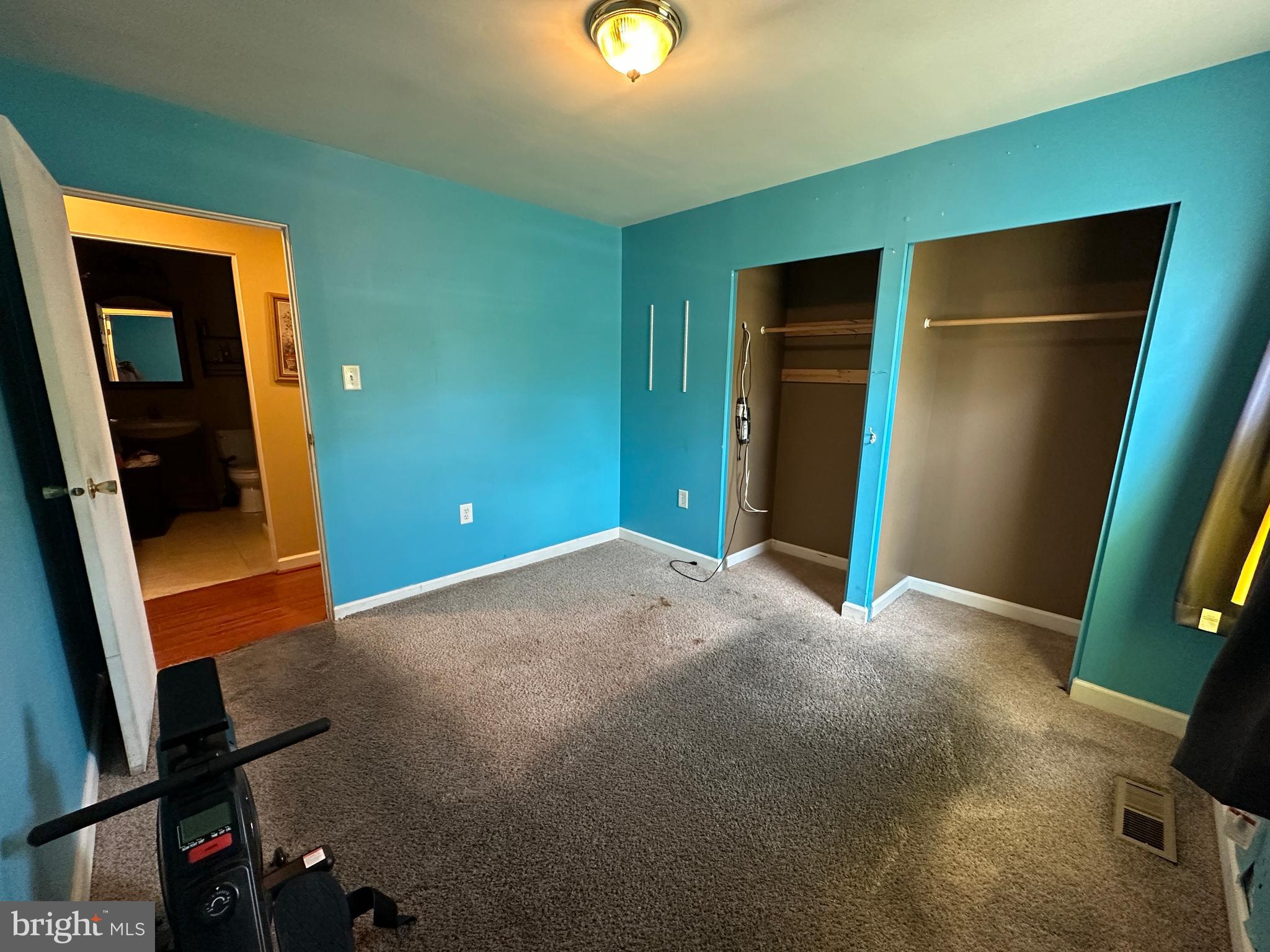 BERKELEY MANOR - Residential