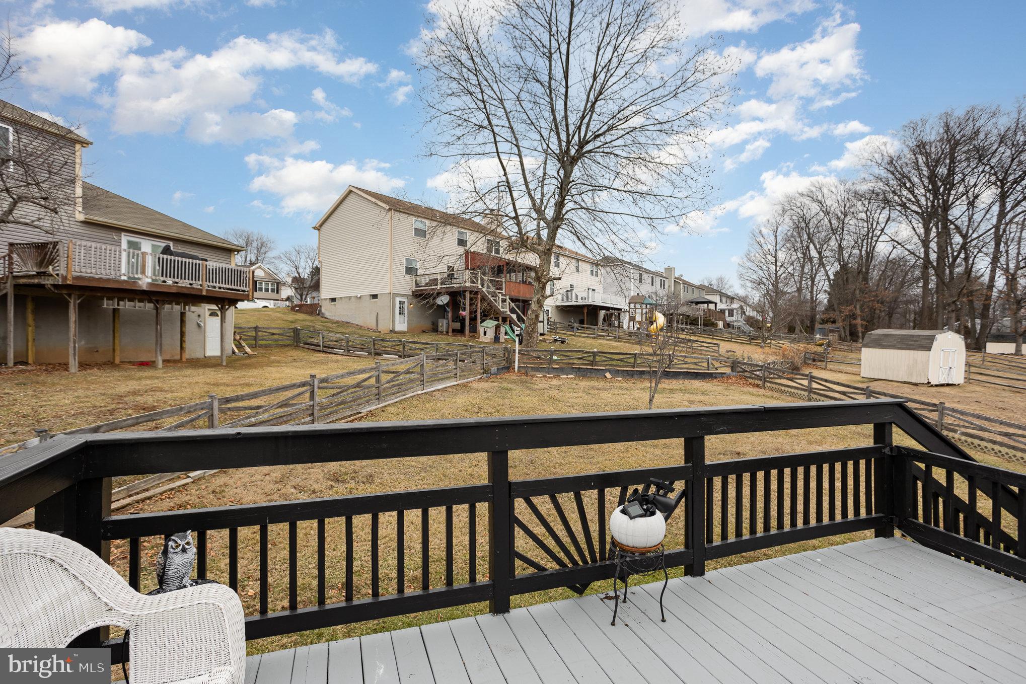 LAUREL VALLEY - Residential