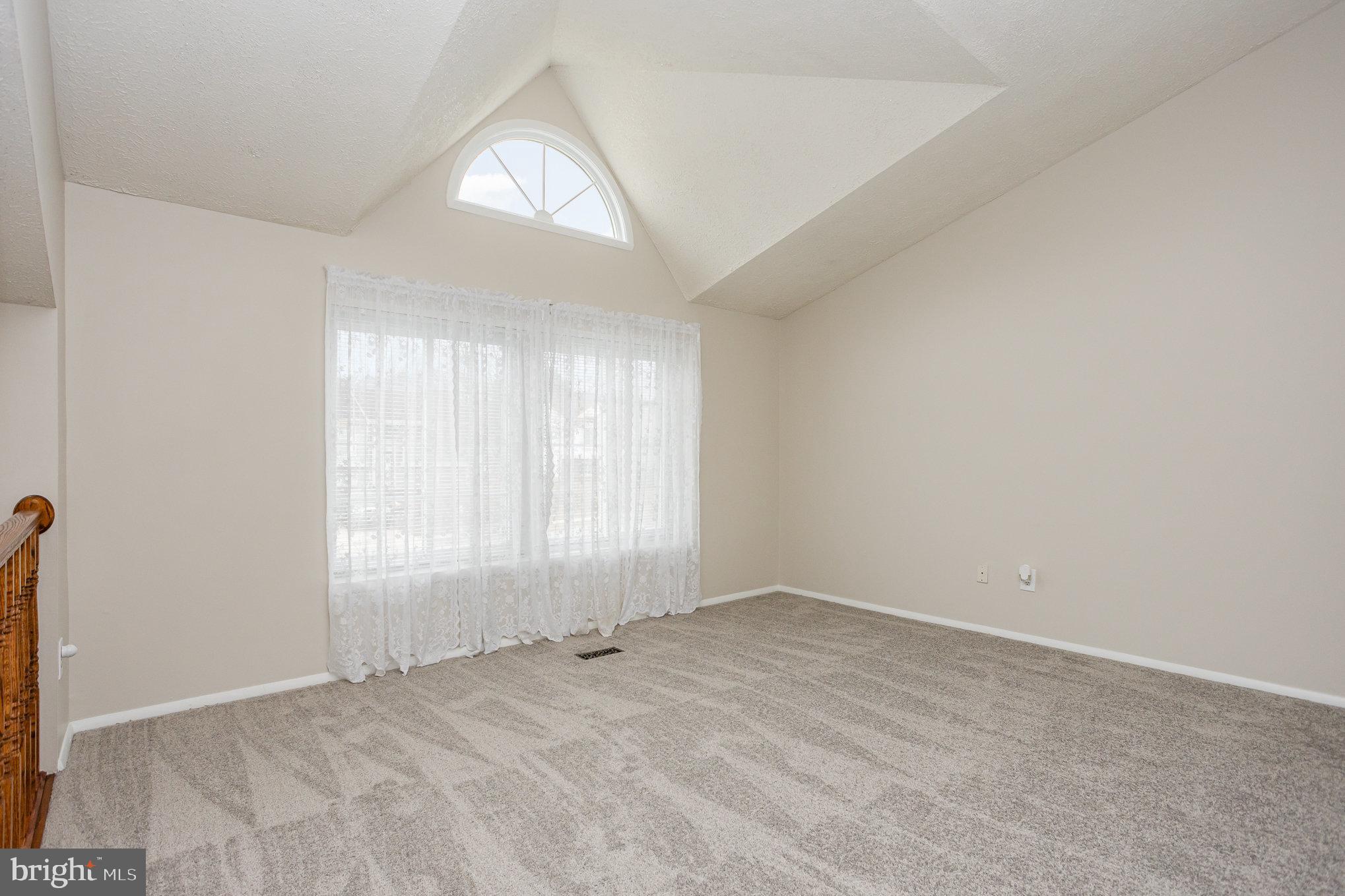 LAUREL VALLEY - Residential