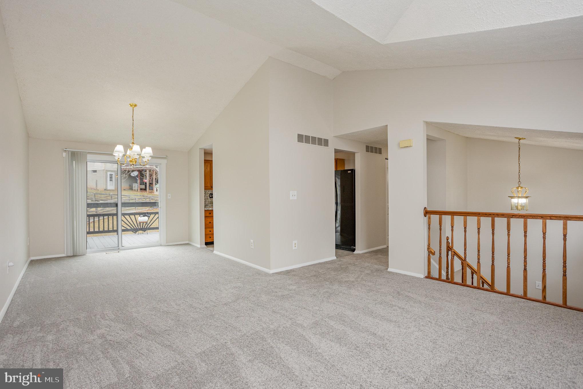 LAUREL VALLEY - Residential