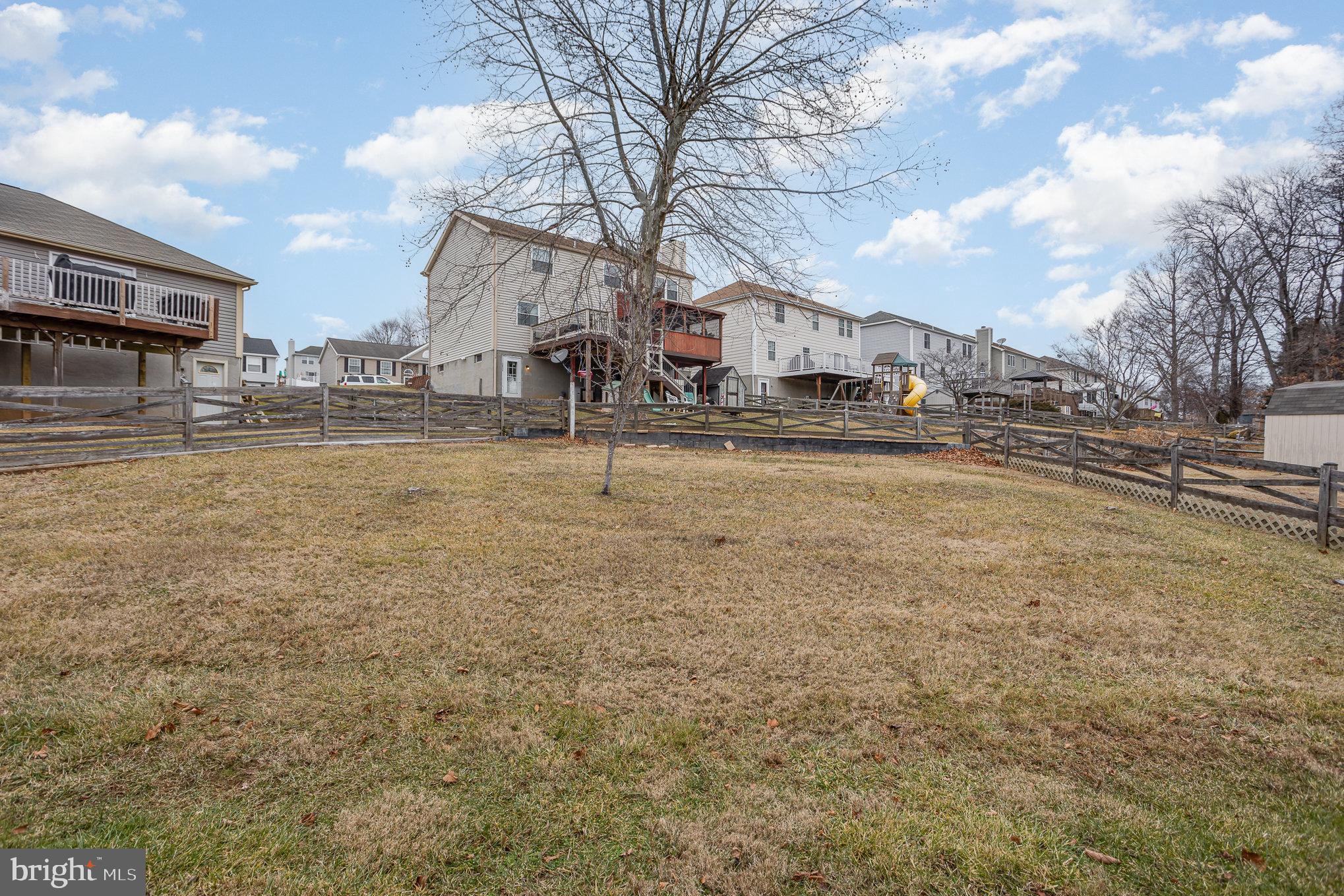 LAUREL VALLEY - Residential