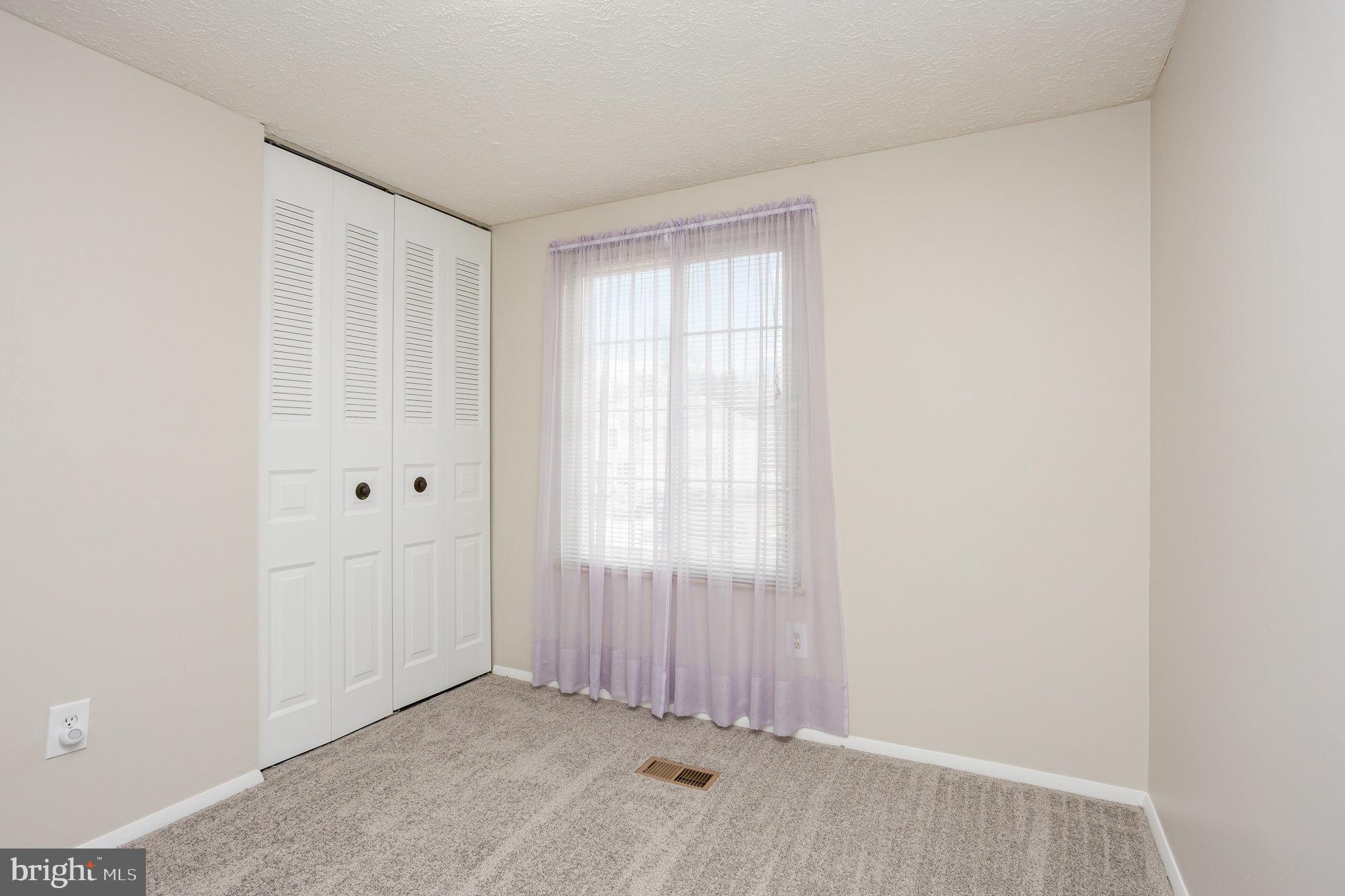 LAUREL VALLEY - Residential