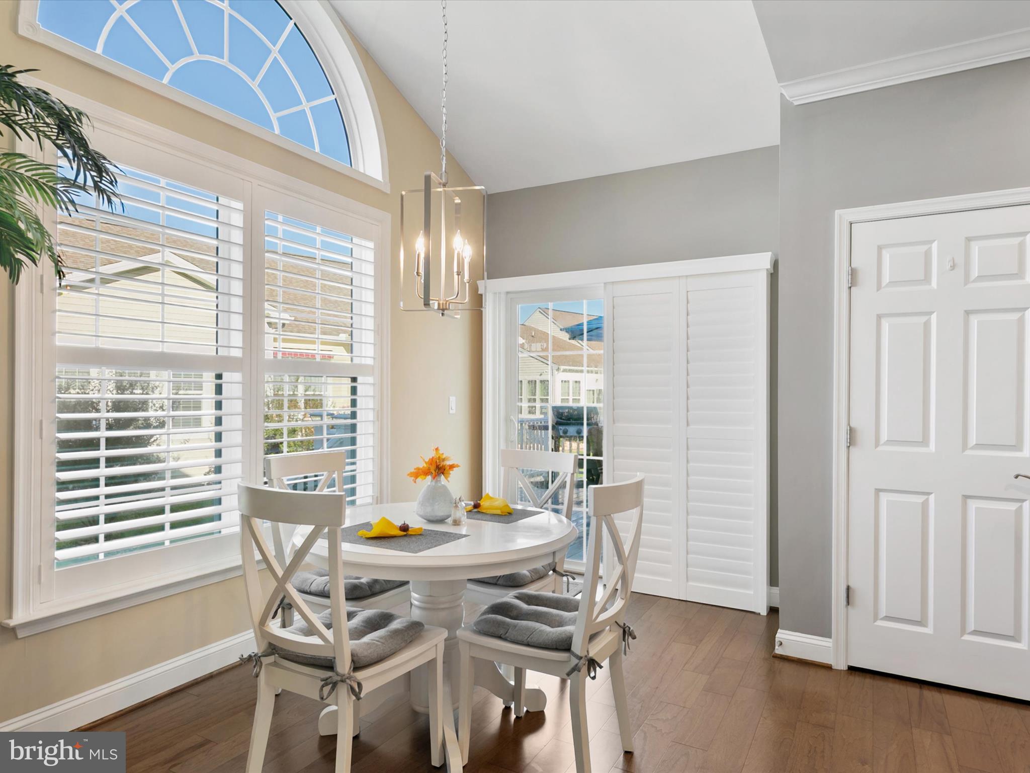 LIGHTHOUSE CROSSING - Residential