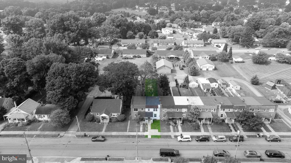 Photo of 32 S Fulton Street, MANHEIM, PA 17545 (MLS # PALA2074400)