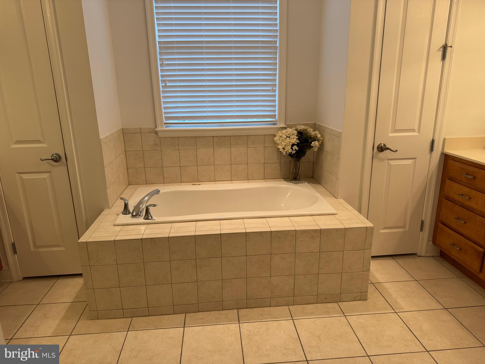 BAYSIDE - Residential