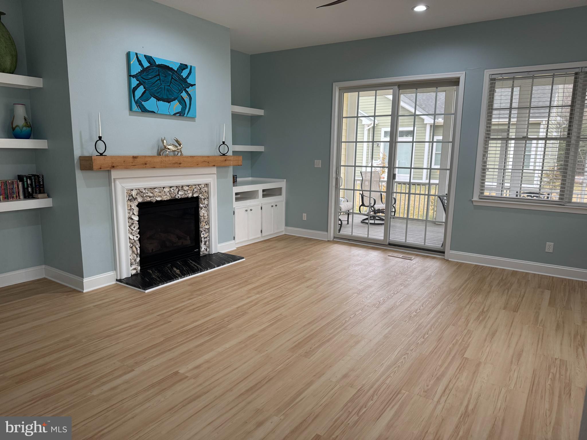 BAYSIDE - Residential