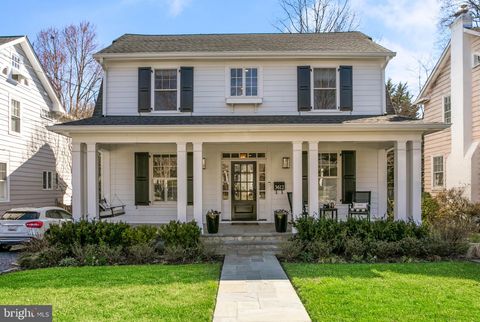 Photo of 3612 THORNAPPLE ST, CHEVY CHASE, MD 20815 (MLS # MDMC2085196)