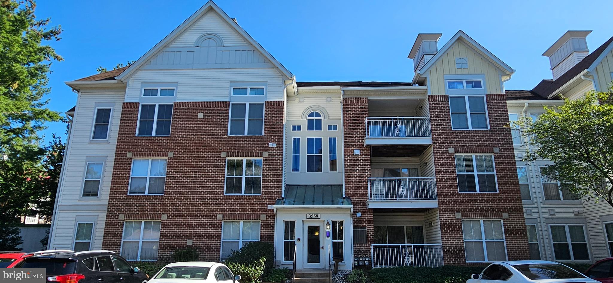 Avail 9/15/25 - Experience elevated living in this beautifully renovated luxury condominium featuring designer countertops, cathedral-style ceilings, and sophisticated recessed lighting throughout. This spacious home offers two full bathrooms and two master bedroom suites, providing comfort and privacy for residents and guests alike. Enjoy the convenience of an in-unit washer and dryer, as well as a private balcony—perfect for morning coffee or evening relaxation.
The community boasts a sparkling pool for leisure and recreation, and the location is unbeatable—just moments from an abundance of shopping, grocery stores, dining, and everyday conveniences. A true blend of style, comfort, and accessibility, this home is ready to impress.
