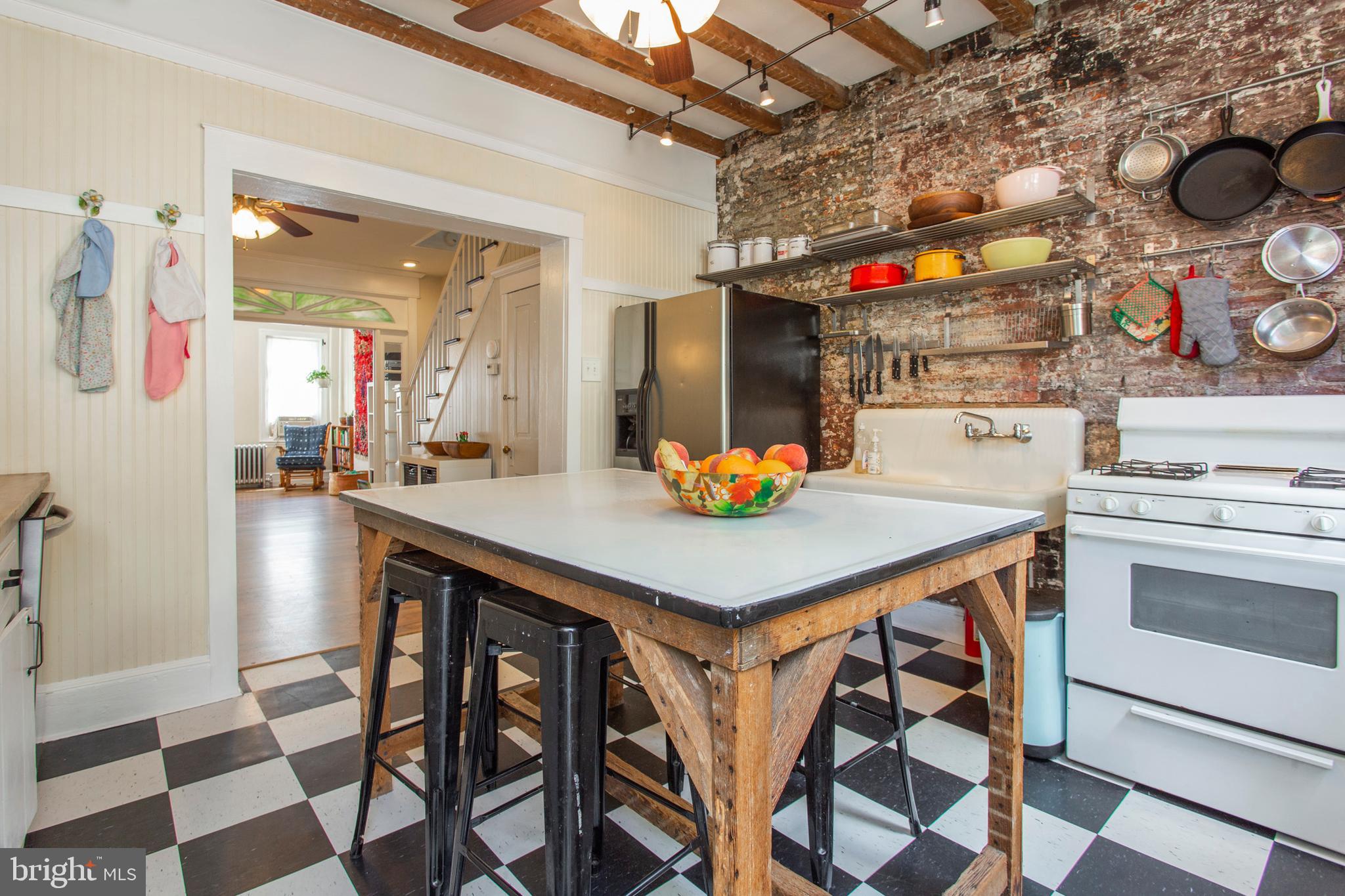 DICKINSON NARROWS - Residential