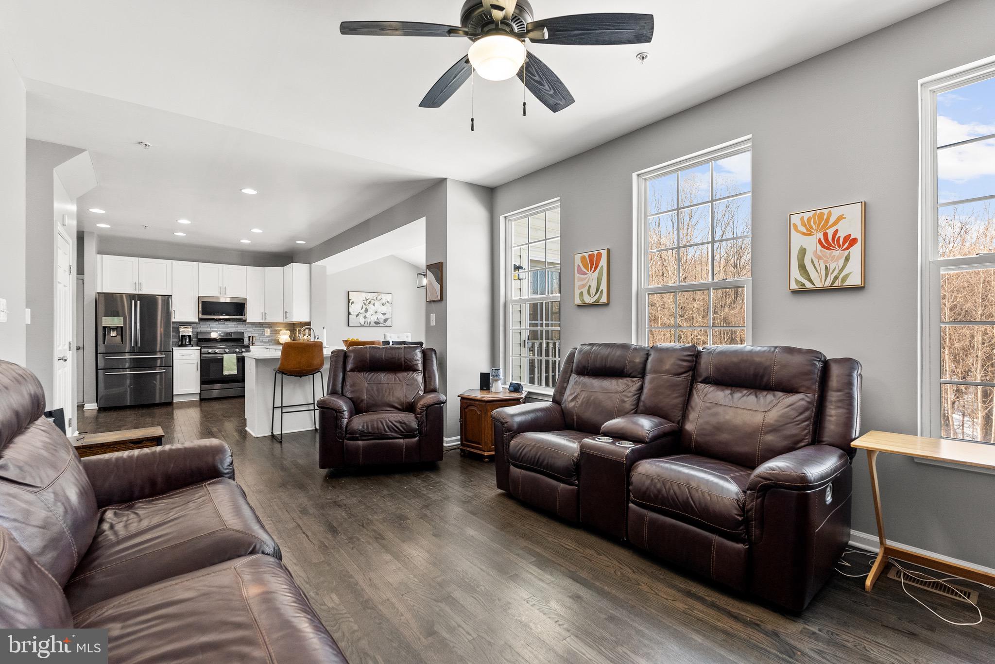 VISTAS AT GALLAHAN - Residential