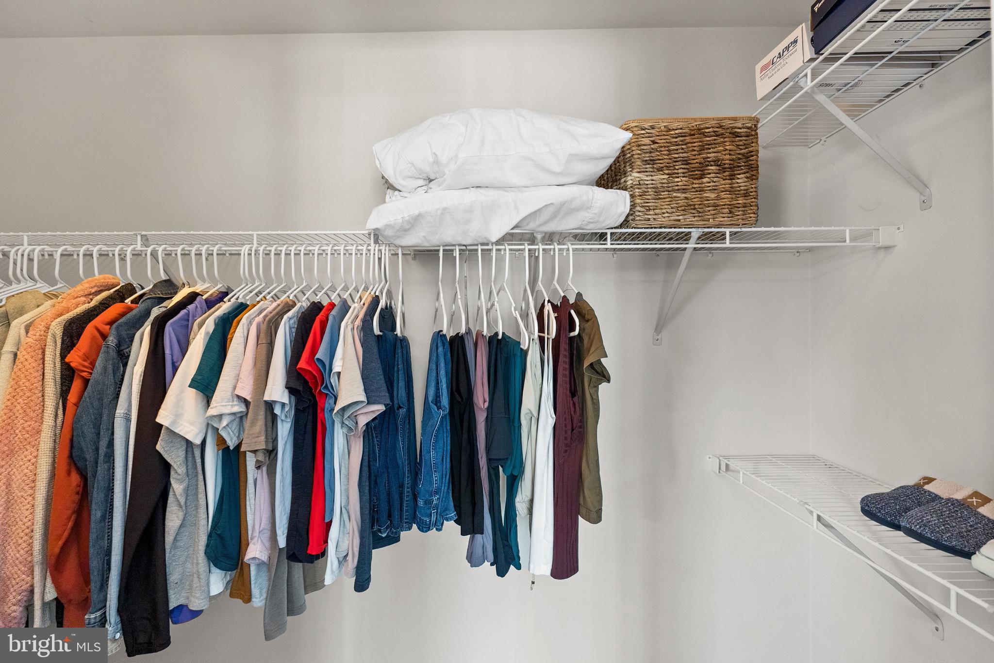 VISTAS AT GALLAHAN - Residential