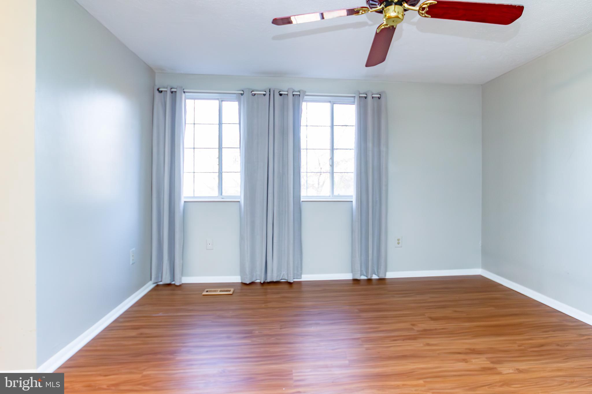 PINEDALE WOODS - Residential