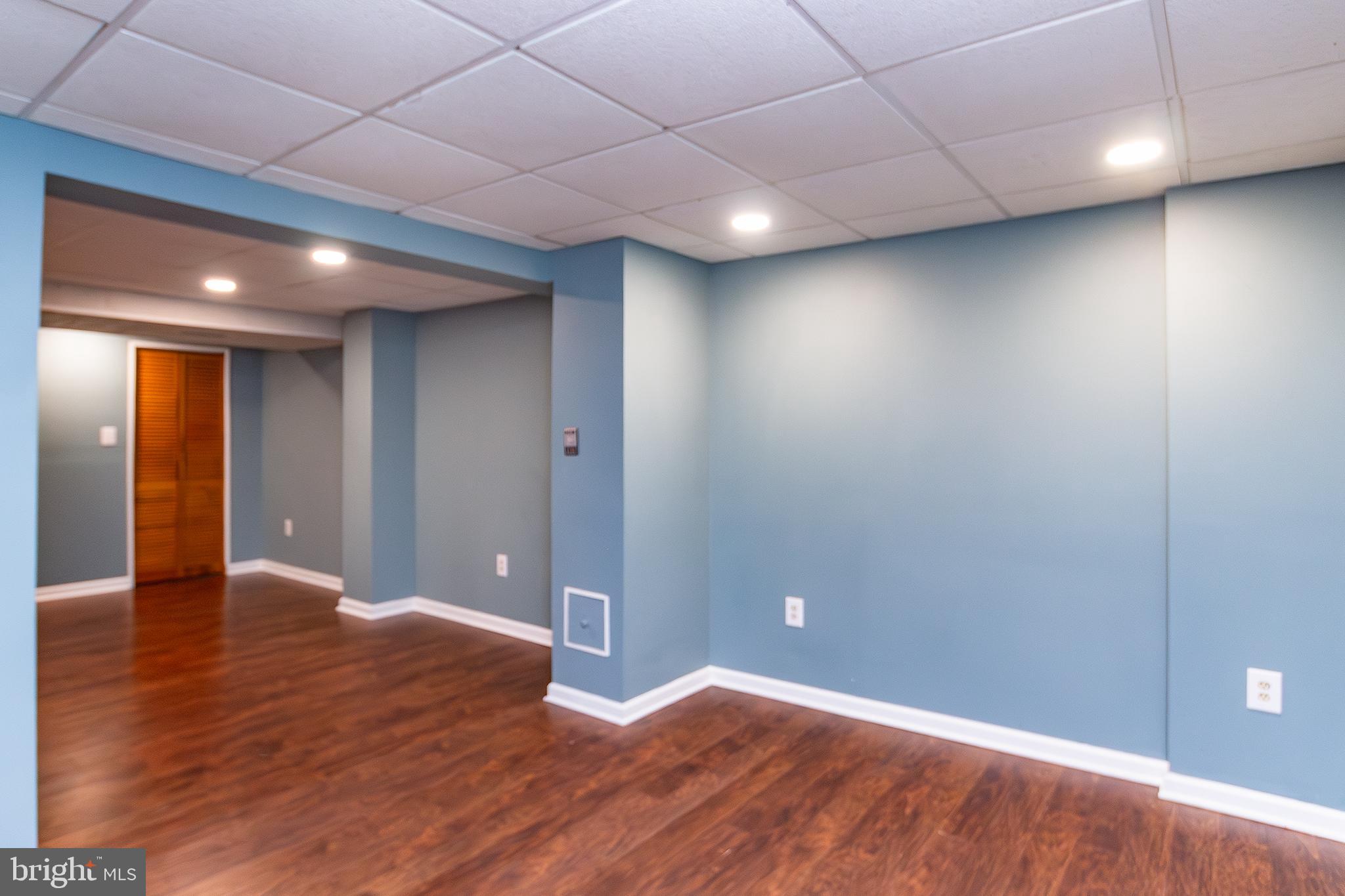 PINEDALE WOODS - Residential