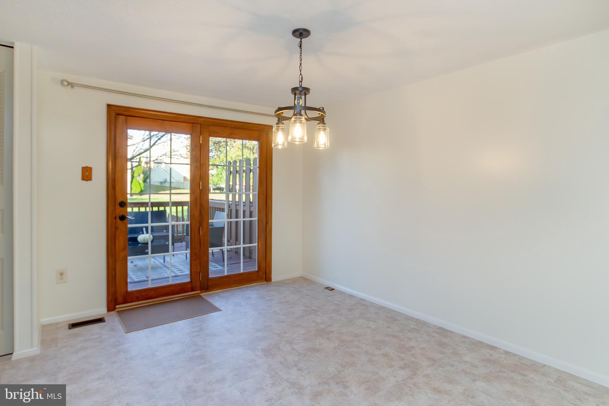 PINEDALE WOODS - Residential