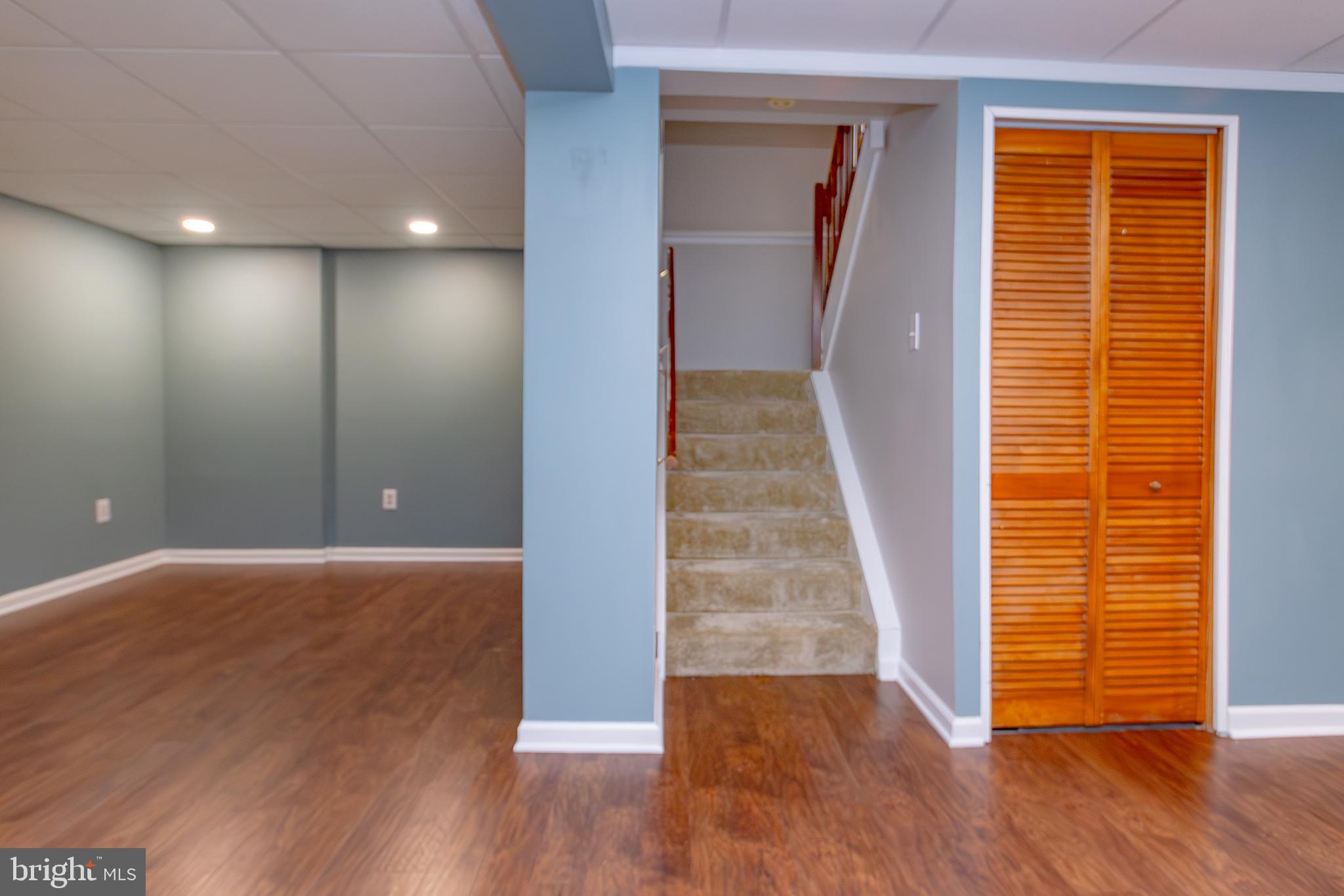 PINEDALE WOODS - Residential