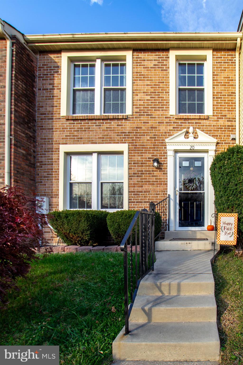 PINEDALE WOODS - Residential