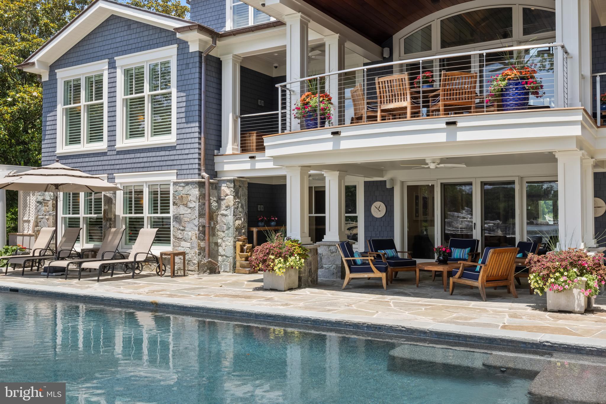 MURRAY HILL - Residential