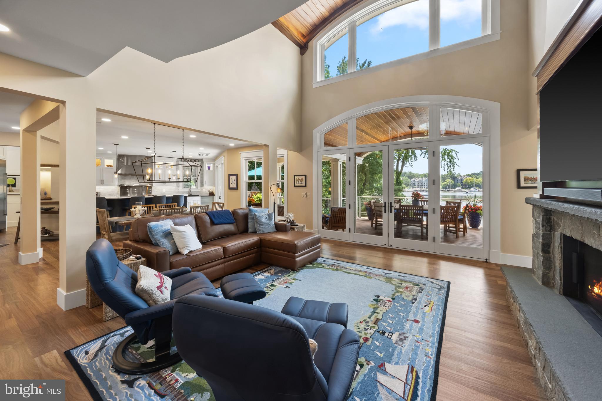 MURRAY HILL - Residential