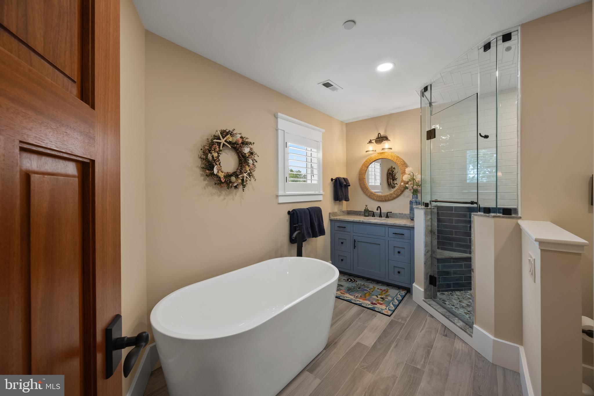 MURRAY HILL - Residential