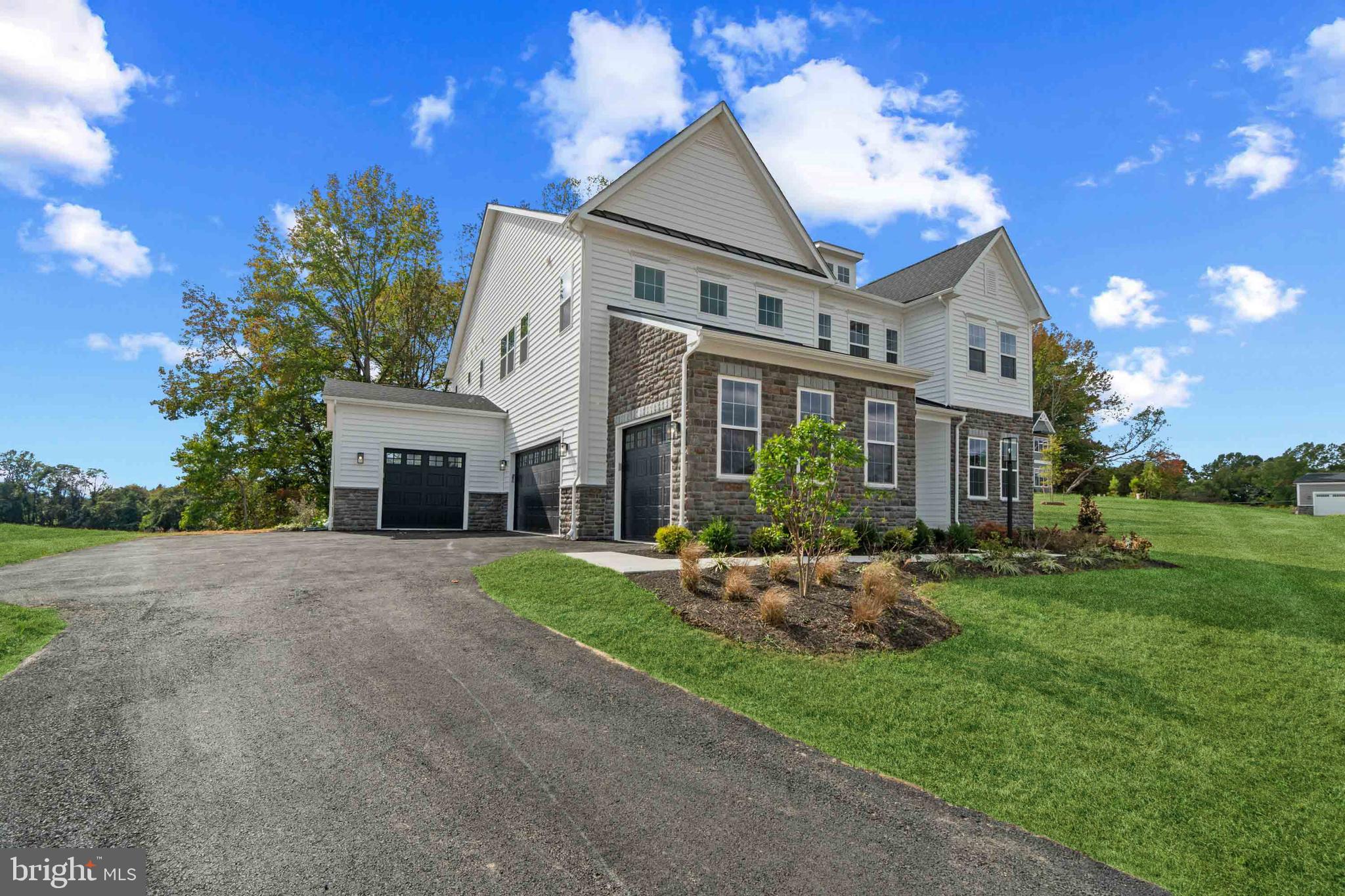 16503 ROLLING KNOLLS LANE