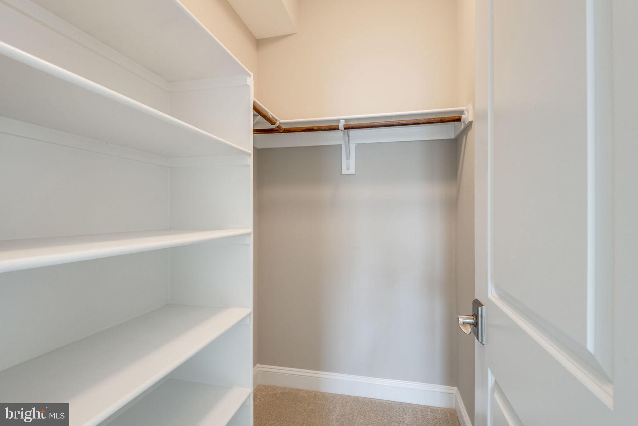 DUNN LORING WOODS - Residential