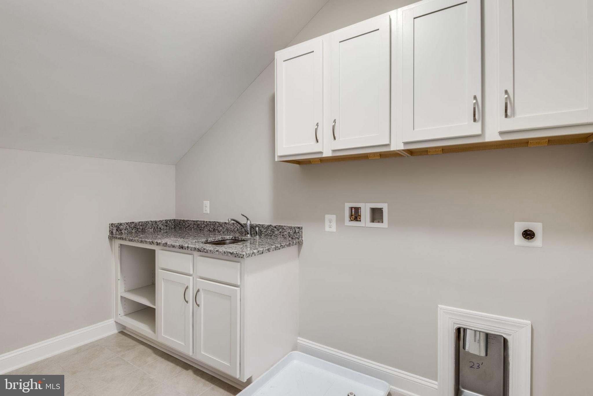 DUNN LORING WOODS - Residential