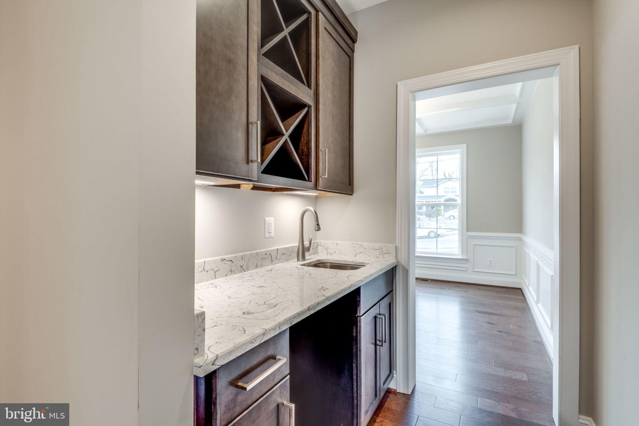 DUNN LORING WOODS - Residential