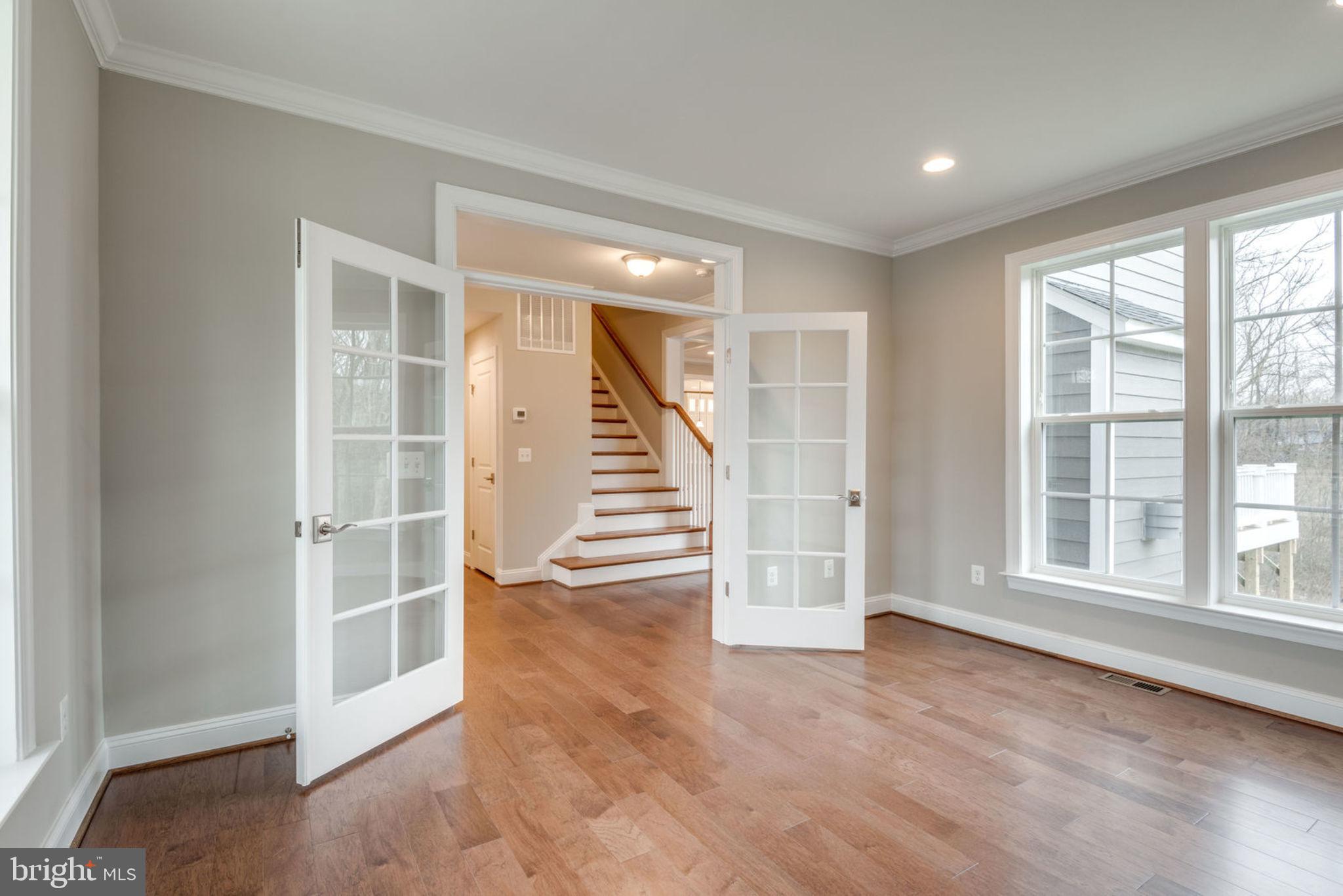 DUNN LORING WOODS - Residential