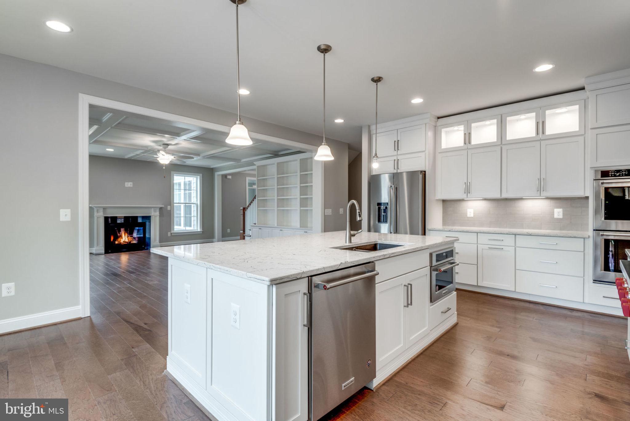 DUNN LORING WOODS - Residential