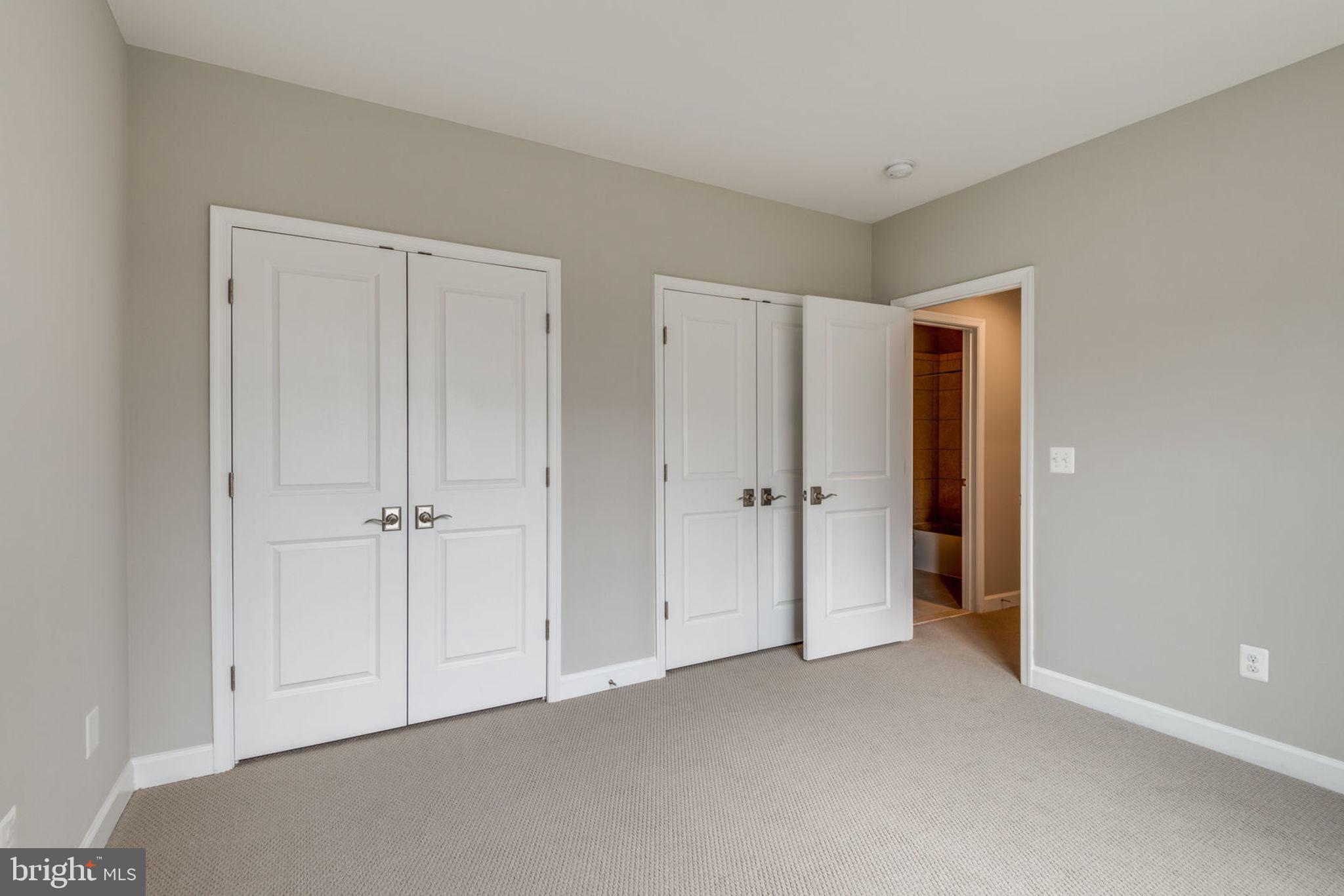 DUNN LORING WOODS - Residential