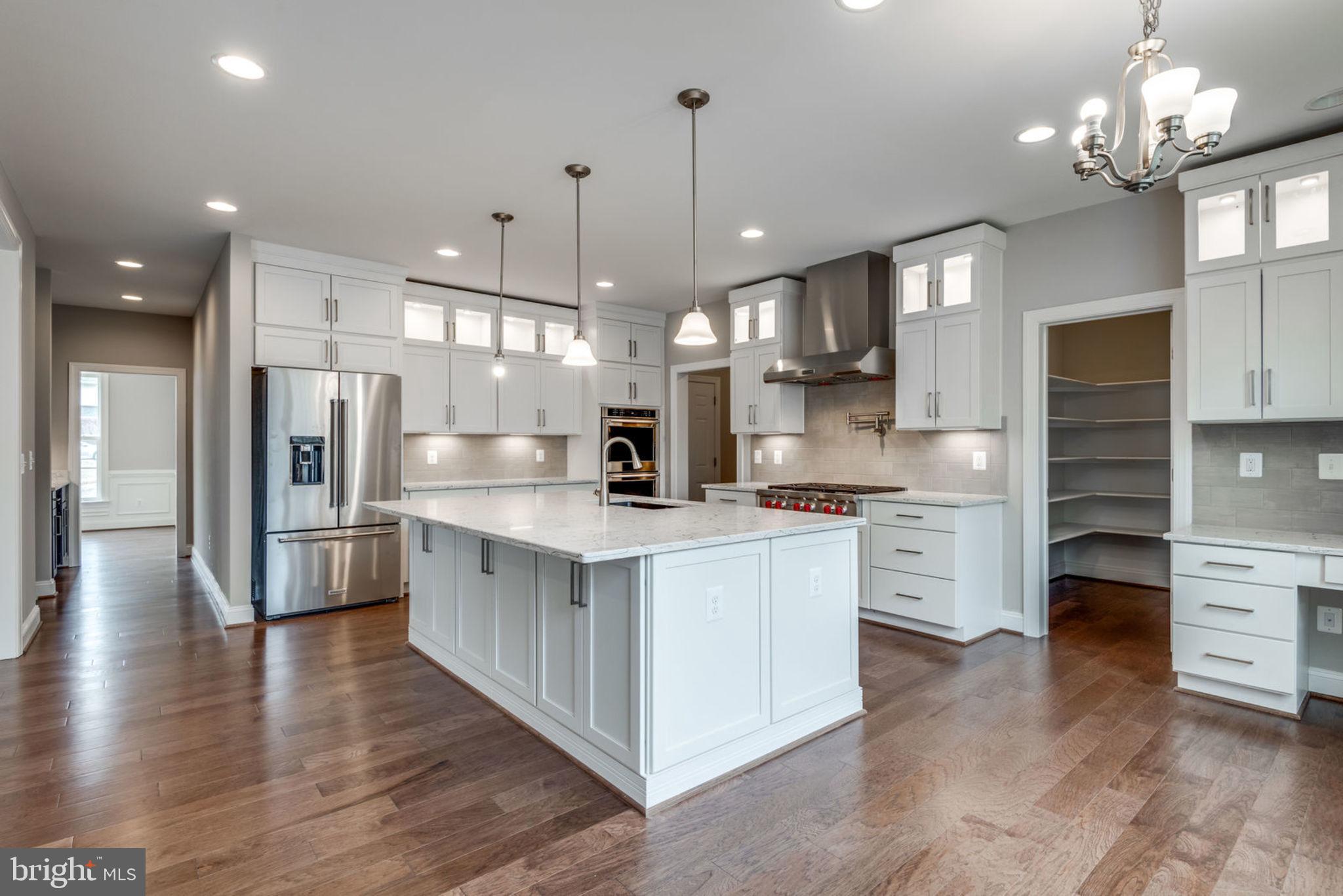 DUNN LORING WOODS - Residential